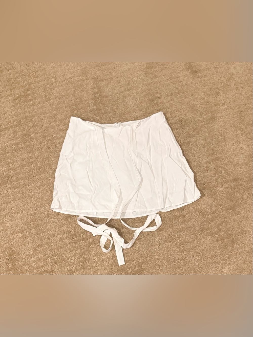 Brand New Gianni Bini White Tie-Front Mini Skirt